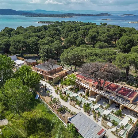 Апартаменты Karidi Gaia Retreat Вурвуру